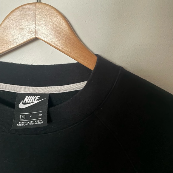 Nike Crewneck - Picture 2 of 3